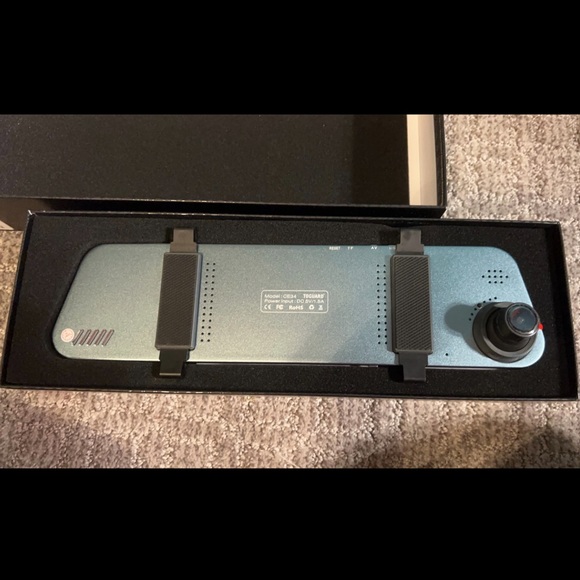 Vehicle back up camera - Picture 4 of 6